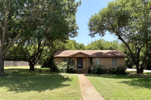 223 Sperry Ln, Red Oak, TX, 75154-4057 | Card Image