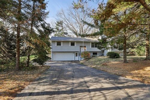 7417 Dekorra Rd, Deforest, WI, 53532-1937 | Card Image