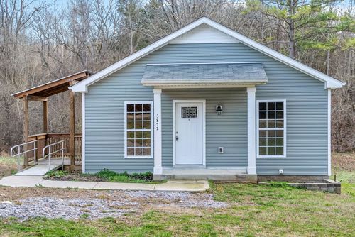 3857 Budds Creek Rd, PALMYRA, TN, 37142-2309 | Card Image