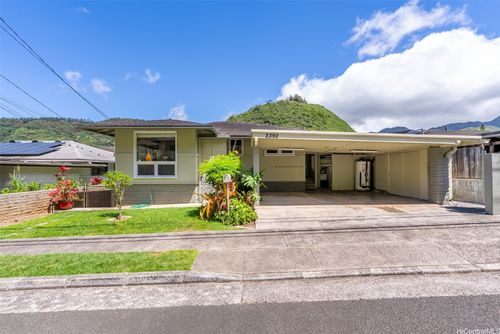 2392 Waiomao Rd, Honolulu, HI, 96816-3436 | Card Image