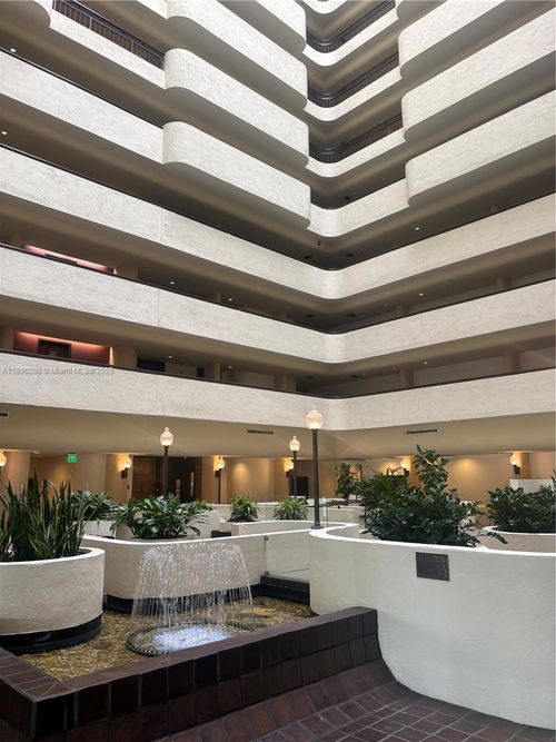 apt-406-600 Biltmore Way, Coral Gables, FL, 33134-7529 | Card Image