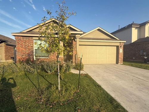 105 Montego St, Hutto, TX, 78634-2638 | Card Image