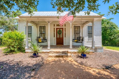 700 Bayley St, Llano, TX, 78643-2075 | Card Image