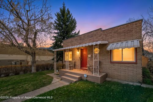 519 Maple St, Glenwood Springs, CO, 81601-2935 | Card Image