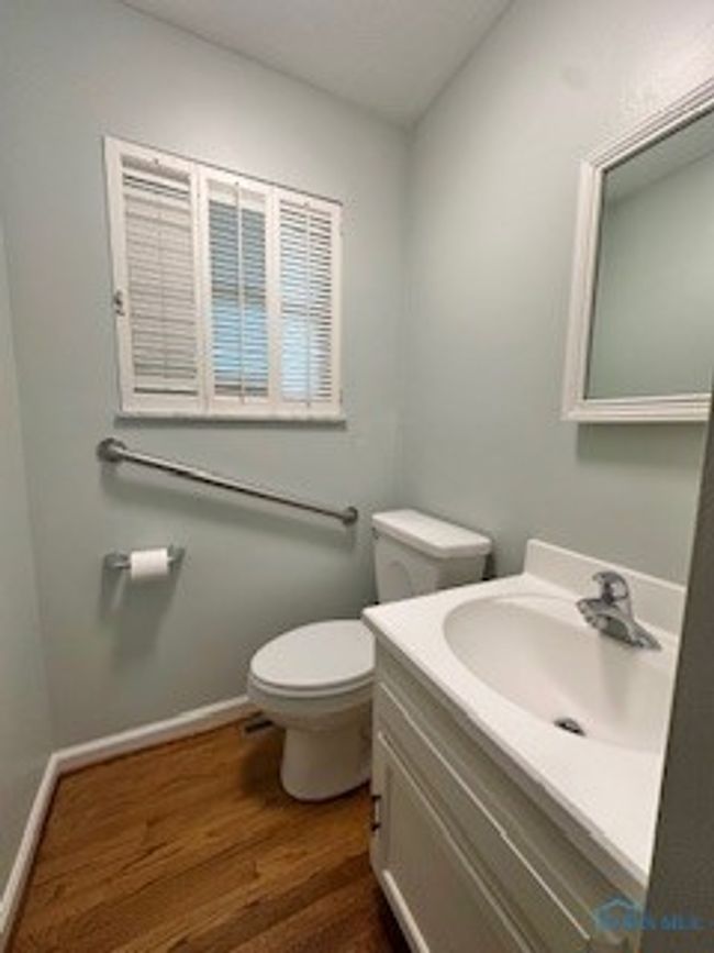 Half Bath 1st Floor | Image 7