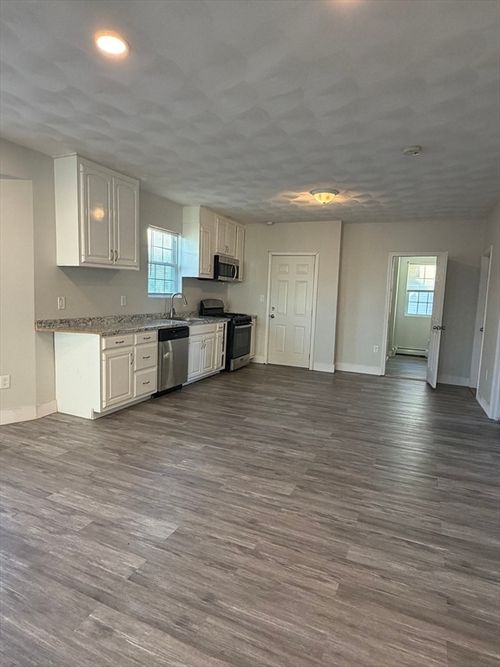 2-541-539 N Front St, New Bedford, MA, 02745-5950 | Card Image