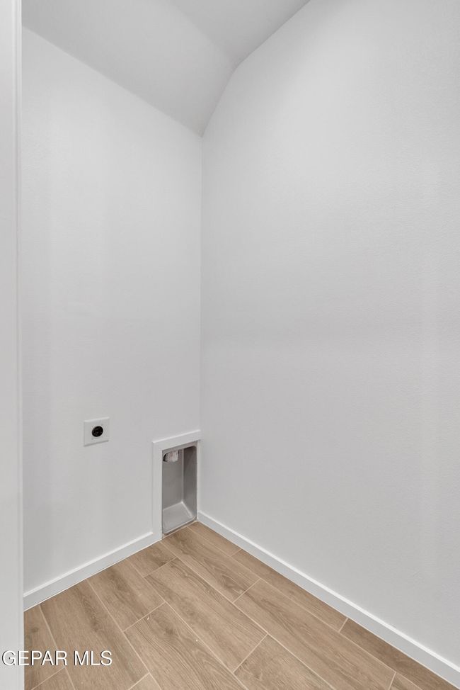 2 (6) | Image 13