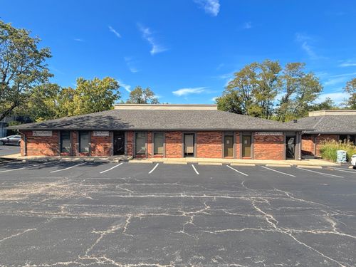 2370 Grandview Dr, Fort Mitchell, KY, 41017-1633 | Card Image