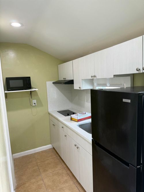 efficiency-in-back-4204 N Browning Dr, West Palm Beach, FL, 33406-2916 | Card Image
