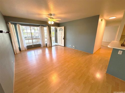 11d-468 Mananai Pl, Honolulu, HI, 96818-5334 | Card Image