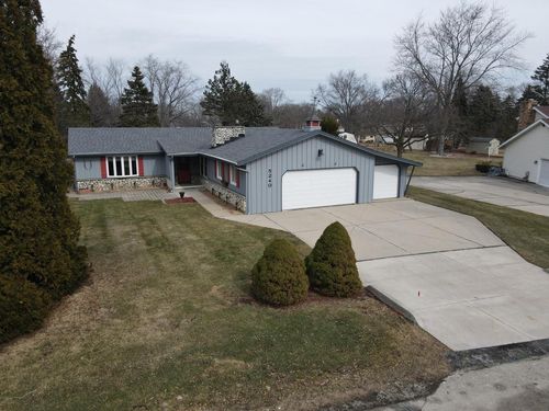 5240 Linden Circle, Caledonia, WI, 53406 | Card Image