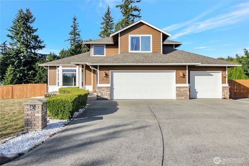 4123 157th St Nw, Stanwood, WA, 98292-7775 | Card Image