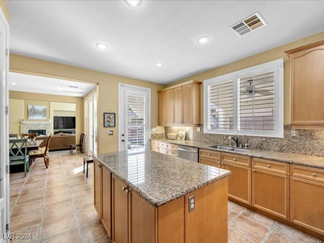 9333 Arrowhead Bluff Ave, House other with 4 bedrooms, 3 bathrooms and null parking in Las Vegas NV | Image 19