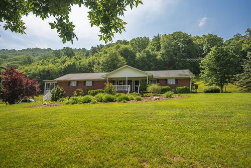 1235 Rush Fork Rd Sw, Floyd, VA, 24091-3266 | Card Image