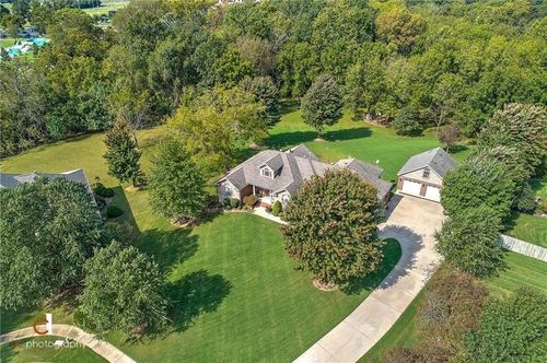 4 Dayne Ln, Bentonville, AR, 72712-3842 | Card Image