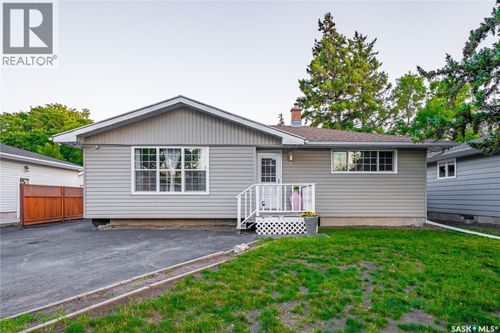 87 Merlin Cres, Regina, SK, S4R3E3 | Card Image