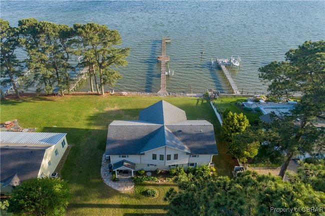 335 Berryville Shores Dr, House other with 3 bedrooms, 2 bathrooms and null parking in Deltaville VA | Image 19