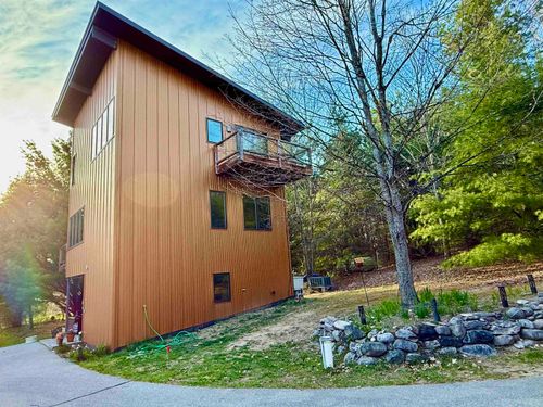 10959 E Pobuda Rd, Suttons Bay, MI, 49682-8304 | Card Image