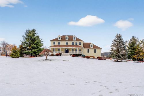 52 Cunningham Dr, Lagrangeville, NY, 12540-6842 | Card Image