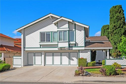 9 Aberdeen St, Irvine, CA, 92620-3302 | Card Image