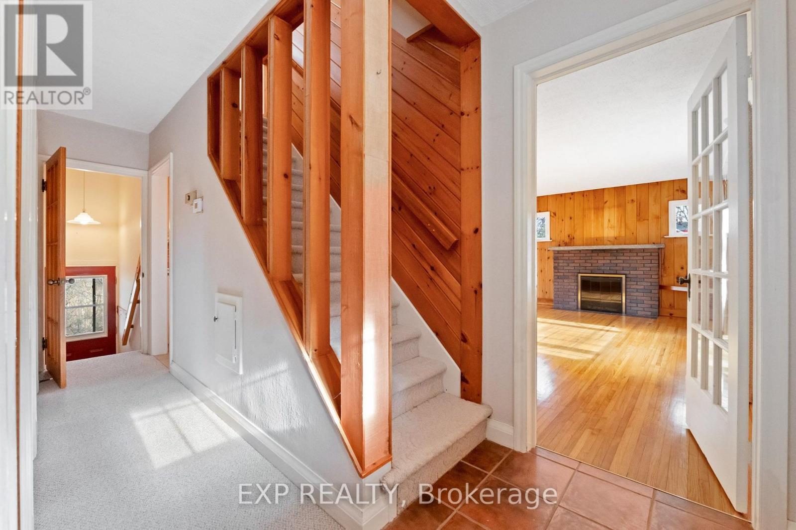 Residential in Niagara-on-the-Lake (Queenston) 4