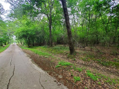 246 County Road 3990, Cleveland, TX, 77328-1109 | Card Image