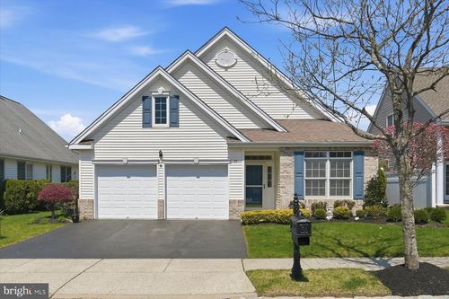 35 Chesapeake Dr, HOLMDEL, NJ, 07733-3115 | Card Image