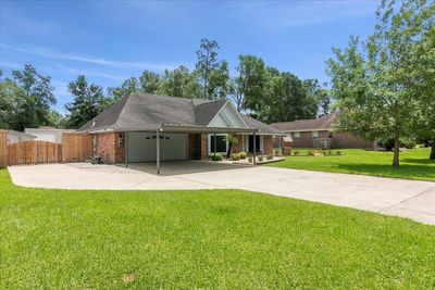 134 Winnie Circle, House other with 3 bedrooms, 2 bathrooms and null parking in Silsbee TX | Image 2