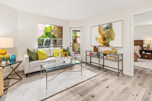 h128-1270 Cleveland Ave, San Diego, CA, 92103-3378 | Card Image