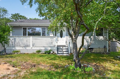 40 Annapolis Rd, Toms River, NJ, 08757-5522 | Card Image