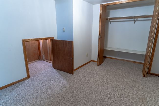 611 E King St, House other with 5 bedrooms, 2 bathrooms and null parking in East Helena MT | Image 17