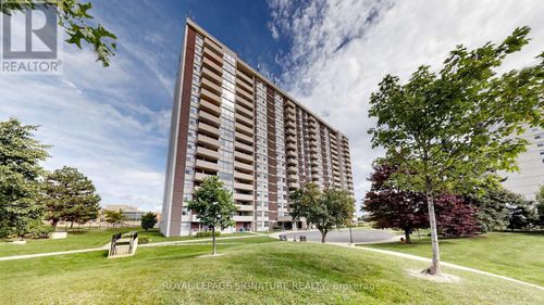 304-66 Falby Court, Ajax (South East), ON, L1S3L2 | Card Image