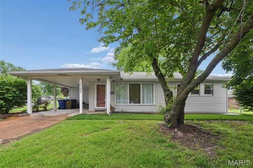 1150 Charbonier Rd, Florissant, MO, 63031-5302 | Card Image