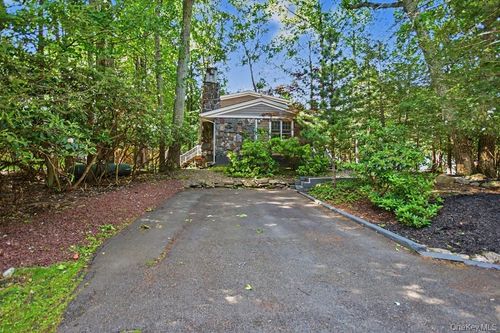 4 Scarborough Cir, Rock Hill, NY, 12775-8222 | Card Image