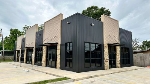 1211 N Twin City Hwy, Nederland, TX, 77627-3830 | Card Image