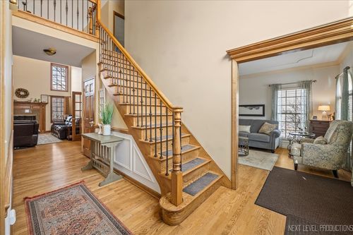 1135 Fagan Rd, Batavia, IL, 60510-4564 | Card Image