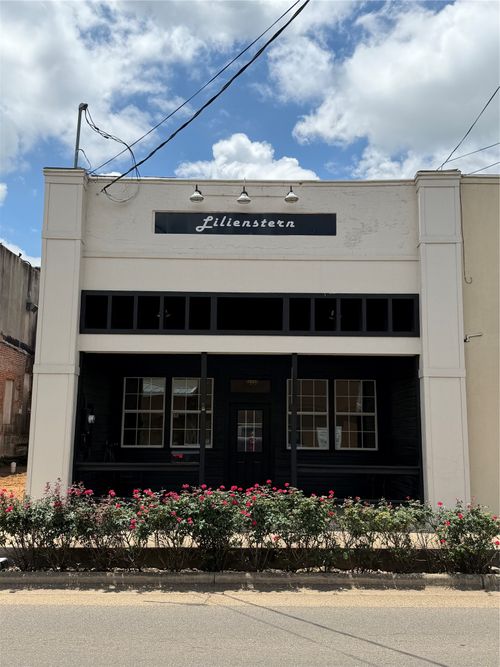 209 N Jefferson Ave, Mt Pleasant, TX, 75455-3932 | Card Image