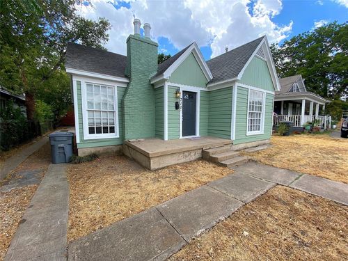 710 W 12th St, Dallas, TX, 75208-6223 | Card Image