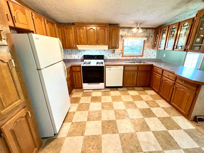 16930 16 C Rd, House other with 3 bedrooms, 2 bathrooms and null parking in Culver IN | Image 10