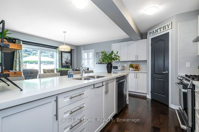 172 Birkhall Pl, House other with 4 bedrooms, 4 bathrooms and 2 parking in Barrie ON | Image 16
