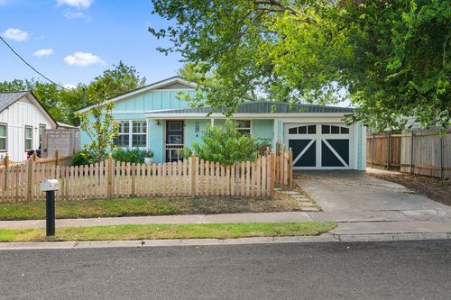 4607 Kitty Ave, Austin, TX, 78721-1411 | Card Image