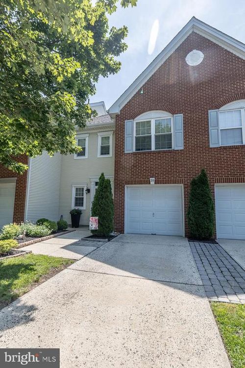 28 Congress Cir, MEDFORD, NJ, 08055-3705 | Card Image