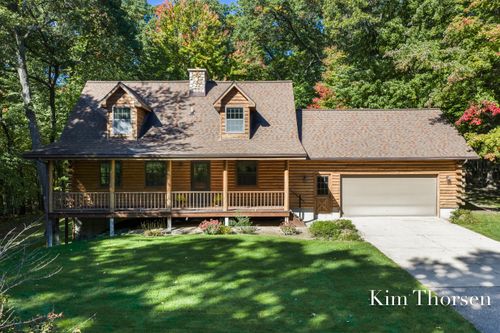 6263 Oak Valley Dr Ne, Belmont, MI, 49306-9683 | Card Image