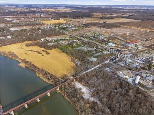 PT BLK H S/S Indian Street, Cayuga, ON, N0A1E0 | Card Image