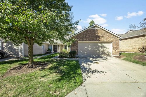 35 Evergreen Cir, Wyoming, OH, 45215-1372 | Card Image