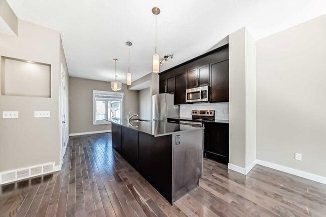 606 Skyview Point Pl Ne, Townhouse with 2 bedrooms, 3 bathrooms and 2 parking in Calgary AB | Image 10
