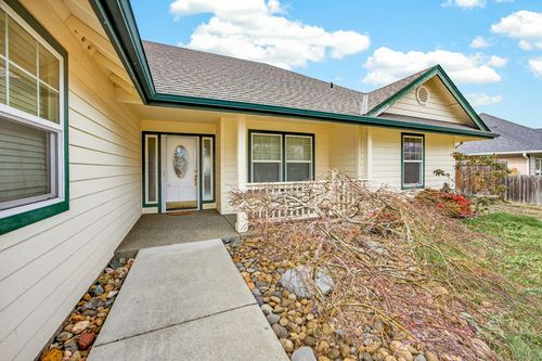 1708 Leonard Rd, Grants Pass, OR, 97527-6224 | Card Image