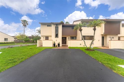 14932 Sw 89th St, Miami, FL, 33196-1483 | Card Image