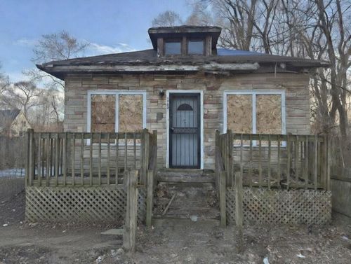 1105 W 15th Avenue, Gary, IN, 46407 | Card Image