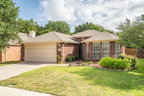 4324 Stone Hollow Way, Euless, TX, 76040-8505 | Card Image